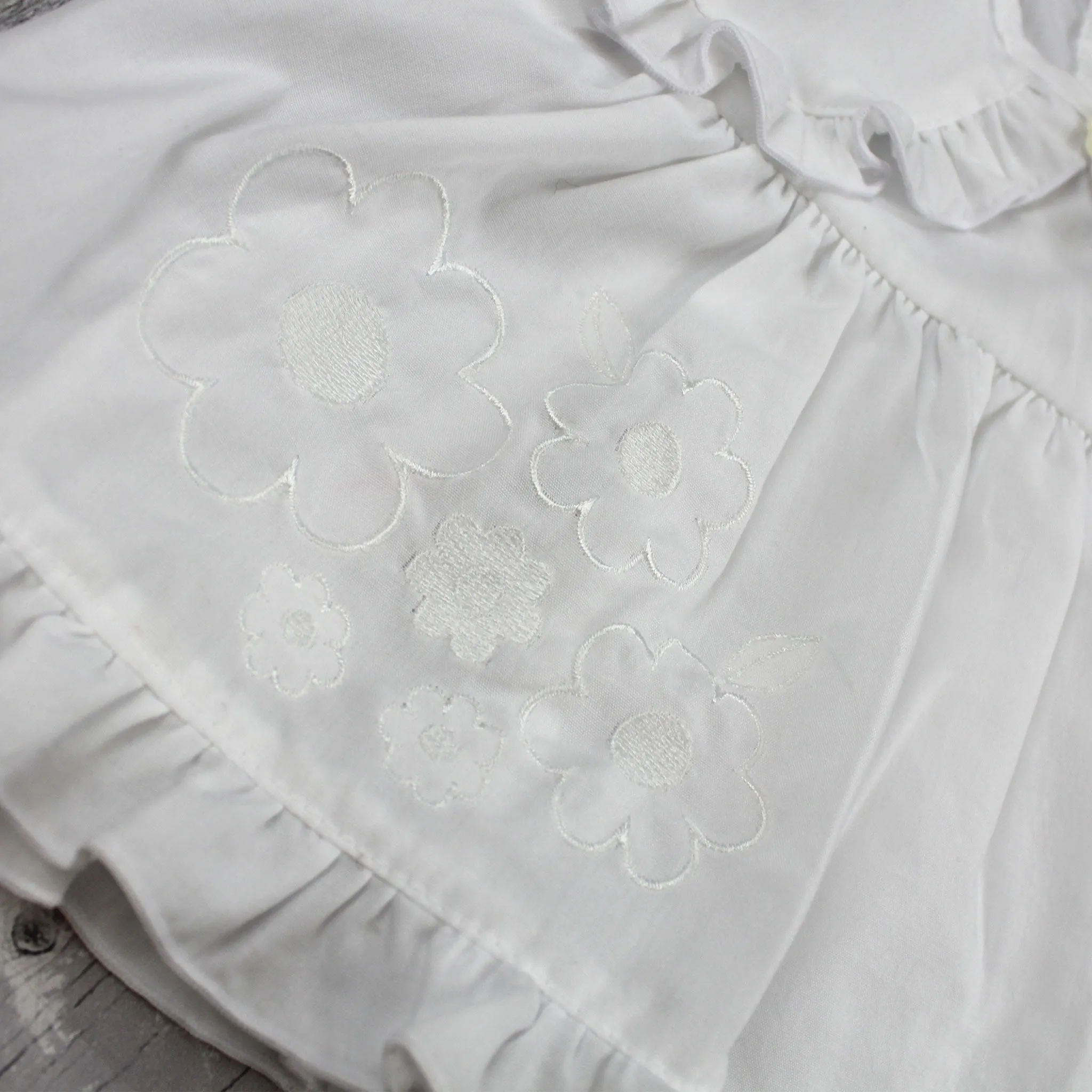 Baby Girls Dress with matching knickers & Sun Hat