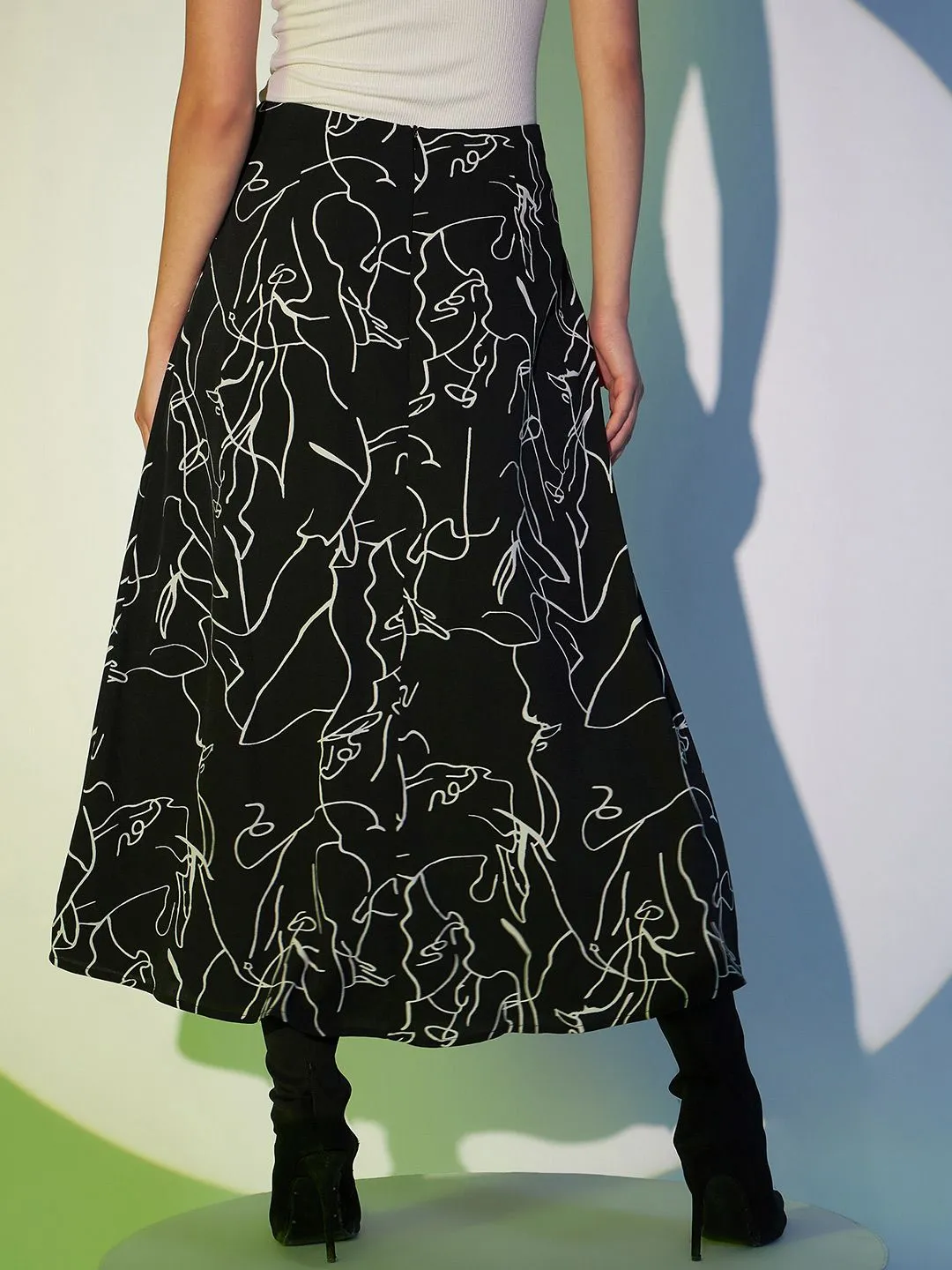 Berrylush Black Abstract Printed A-Line Midi Skirt