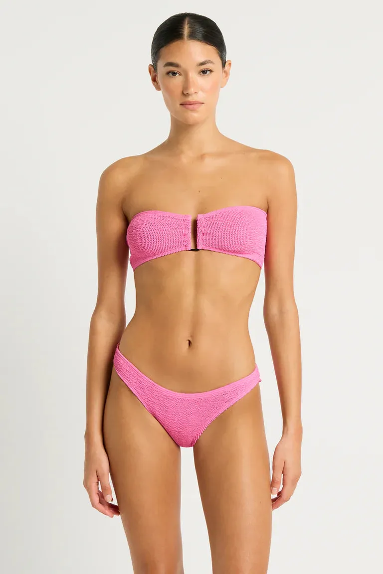 BOND - EYE | Sign Brief - Candy Pink
