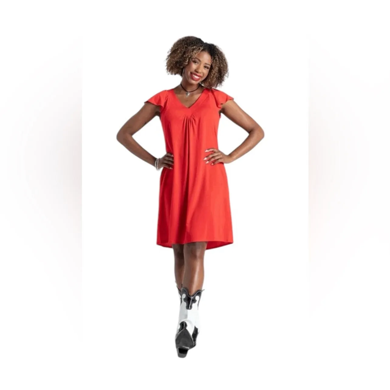 Chaylin - Cream Black Red Plaid