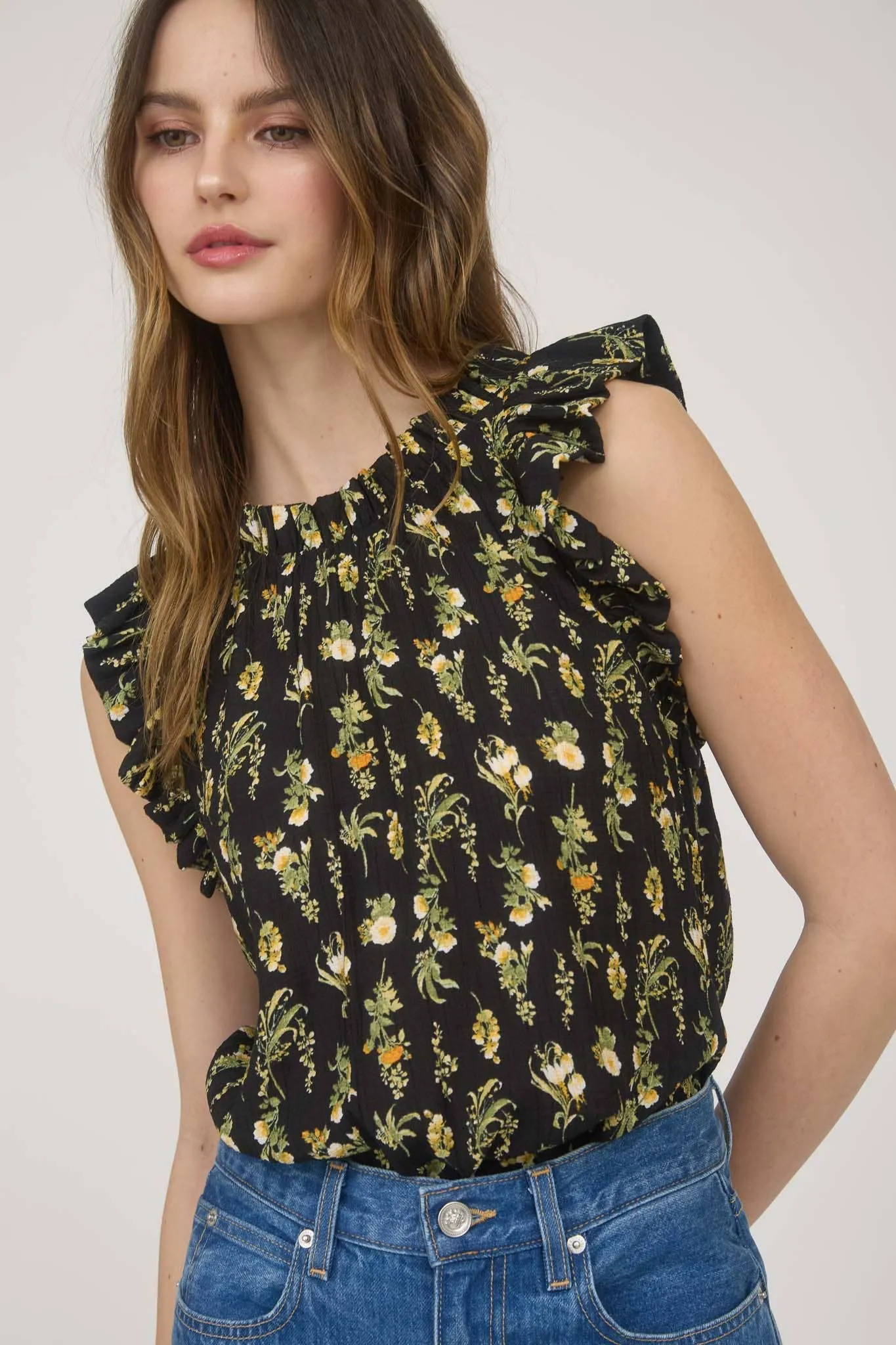 FLORAL RUFFLE DETAIL SLEEVELESS TOP