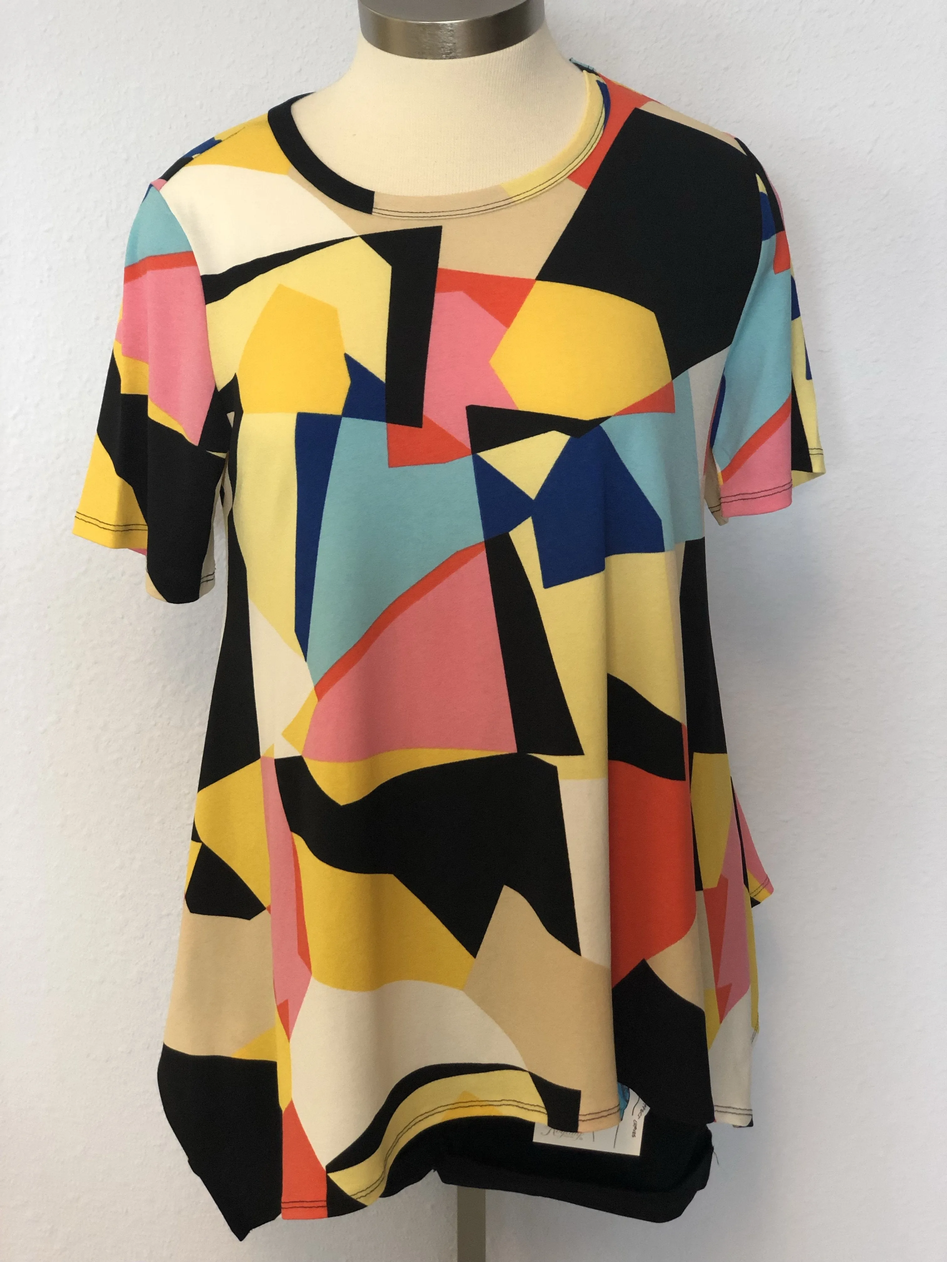 GEO PRINT KNIT TOP