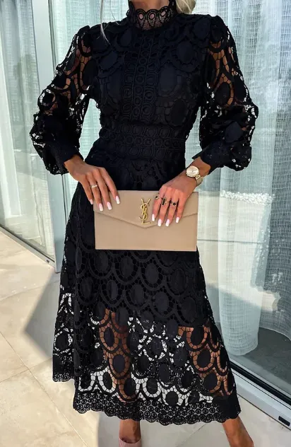 Liah - Romantic, sensual and elegant midi dress