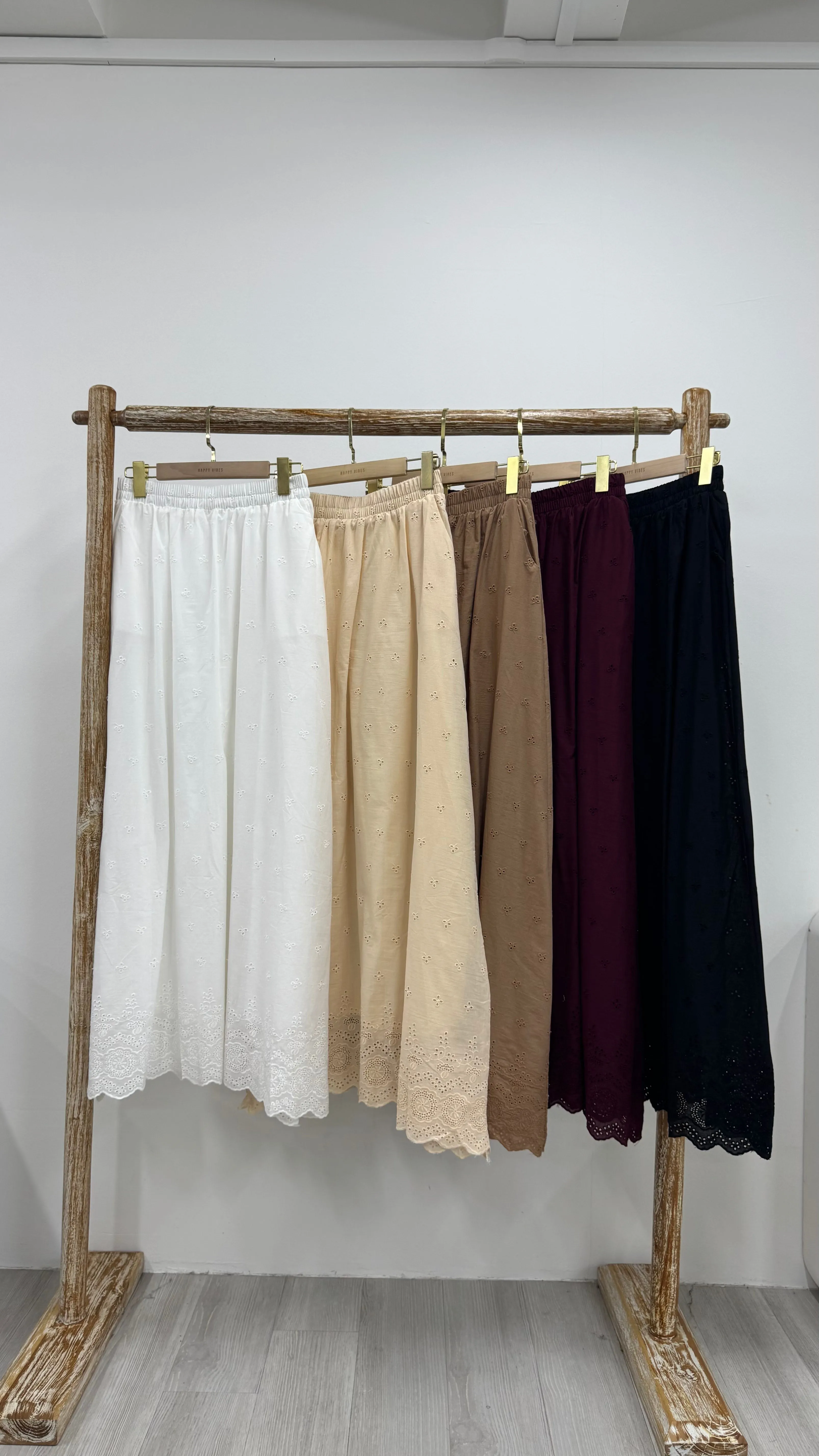 Mini Floret Eyelet Skirt (Attached Lining)