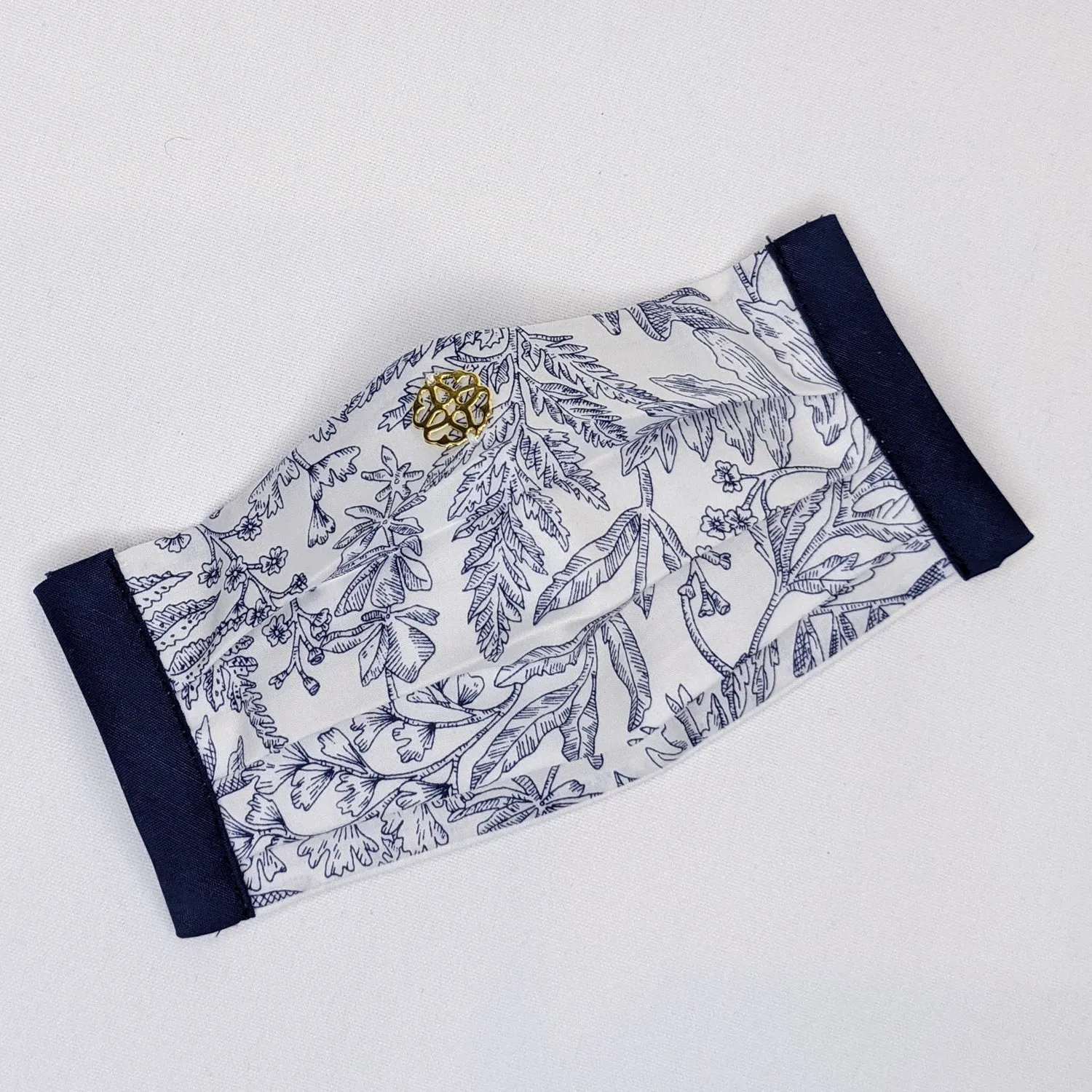 Montgomery Navy Tana Lawn™
