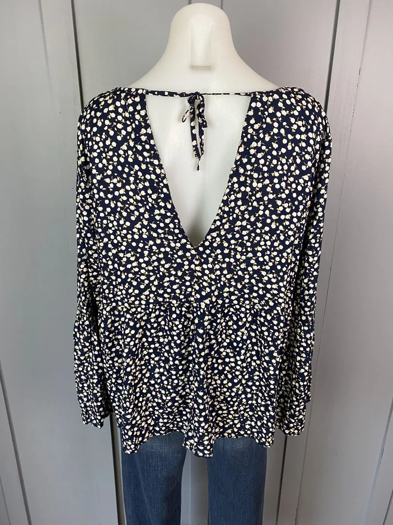 Navy floral All About Eve Tops, 14