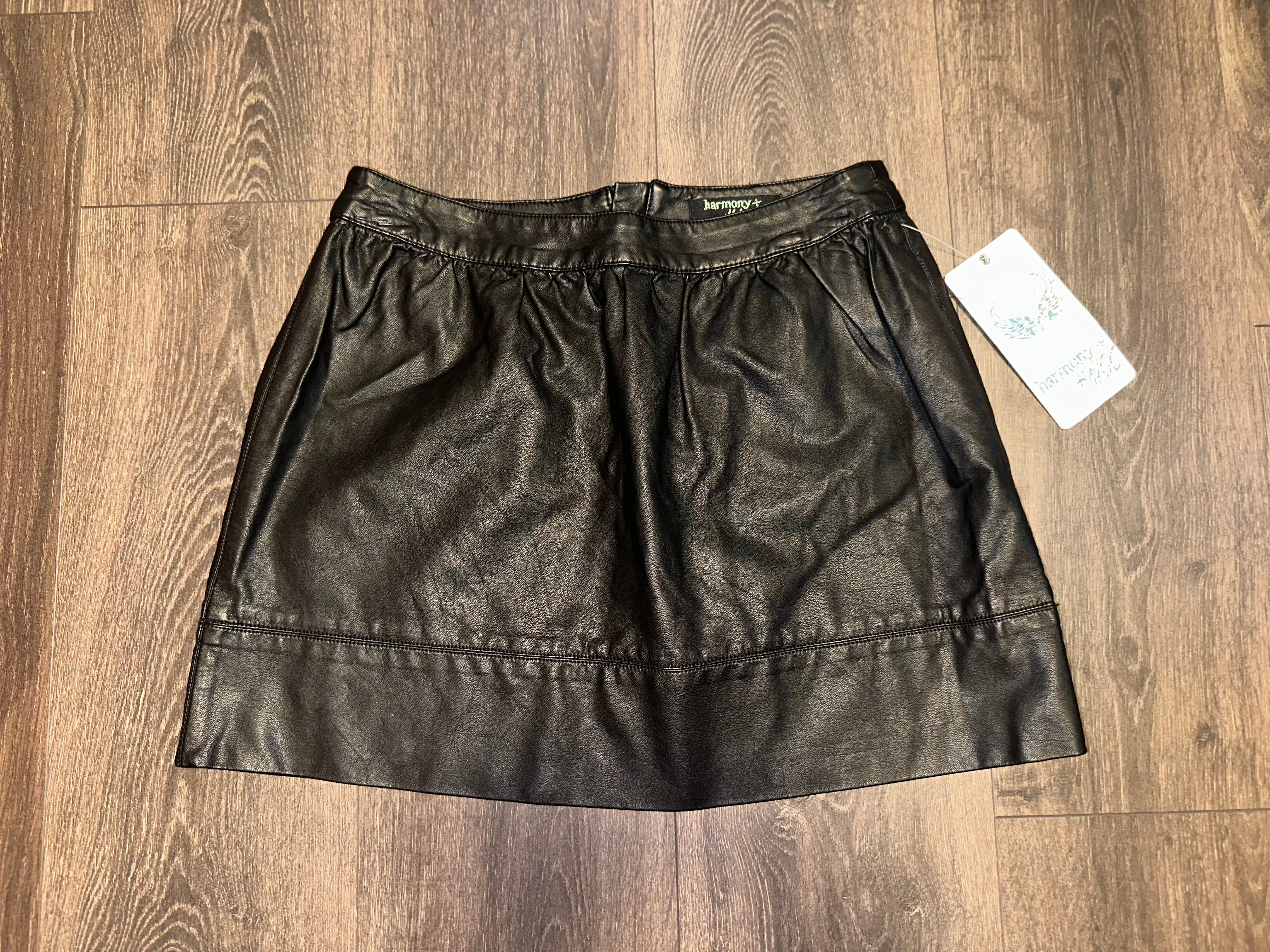 NWT Harmony   Havoc (Medium) Brand New Black Faux Leather Mini Skirt