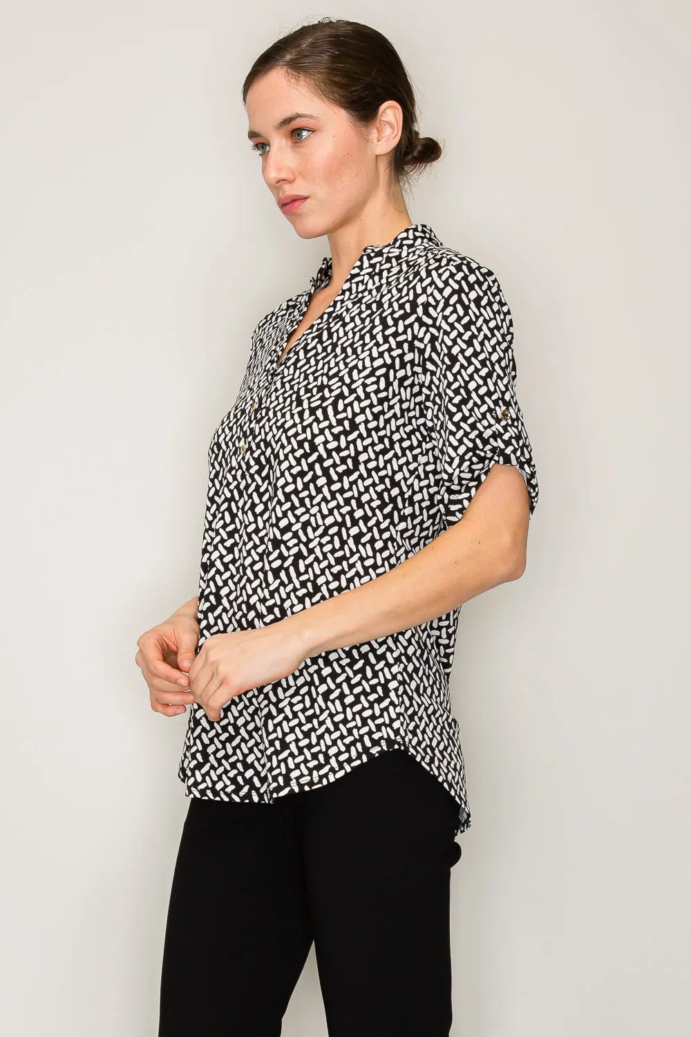 PRINTED BRUSHED HACCI CREW SIDE SLIT DOLMAN KNIT