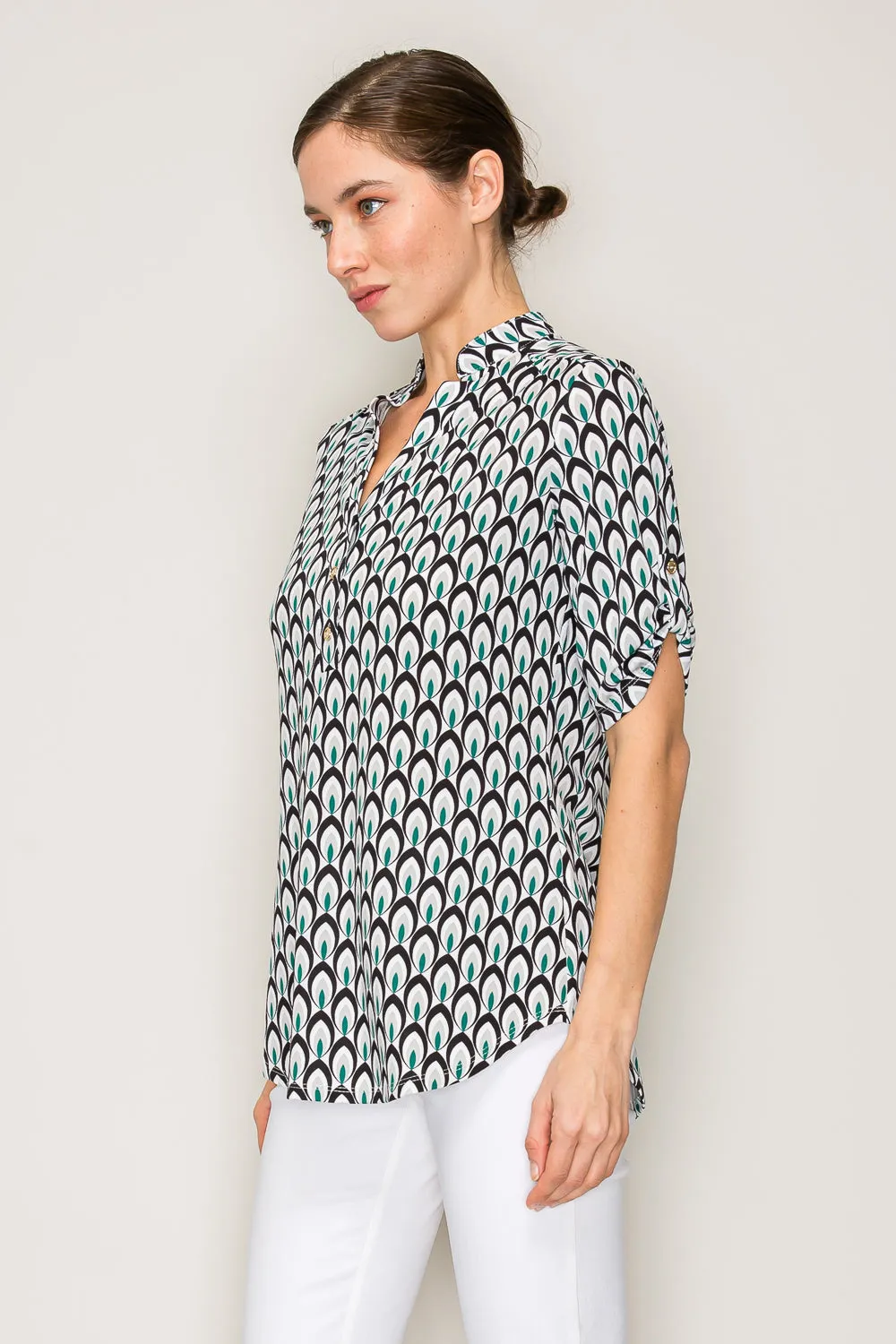PRINTED BRUSHED HACCI CREW SIDE SLIT DOLMAN KNIT