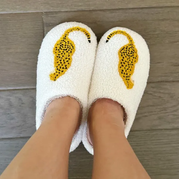 Sitting So Cool Cheetah Lounge Slippers – Cozy Animal Print House Shoes