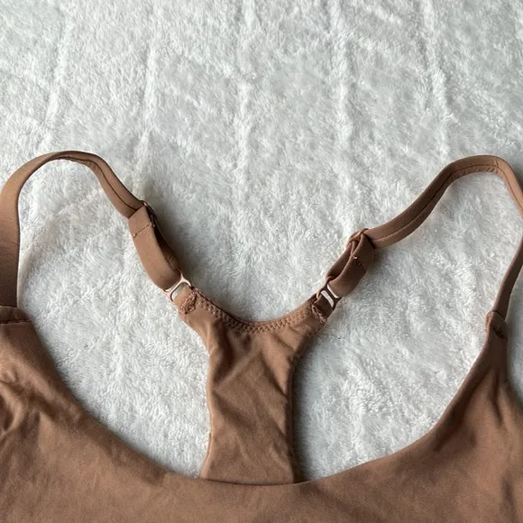 SKIMS Fits Everybody Racerback Bralette