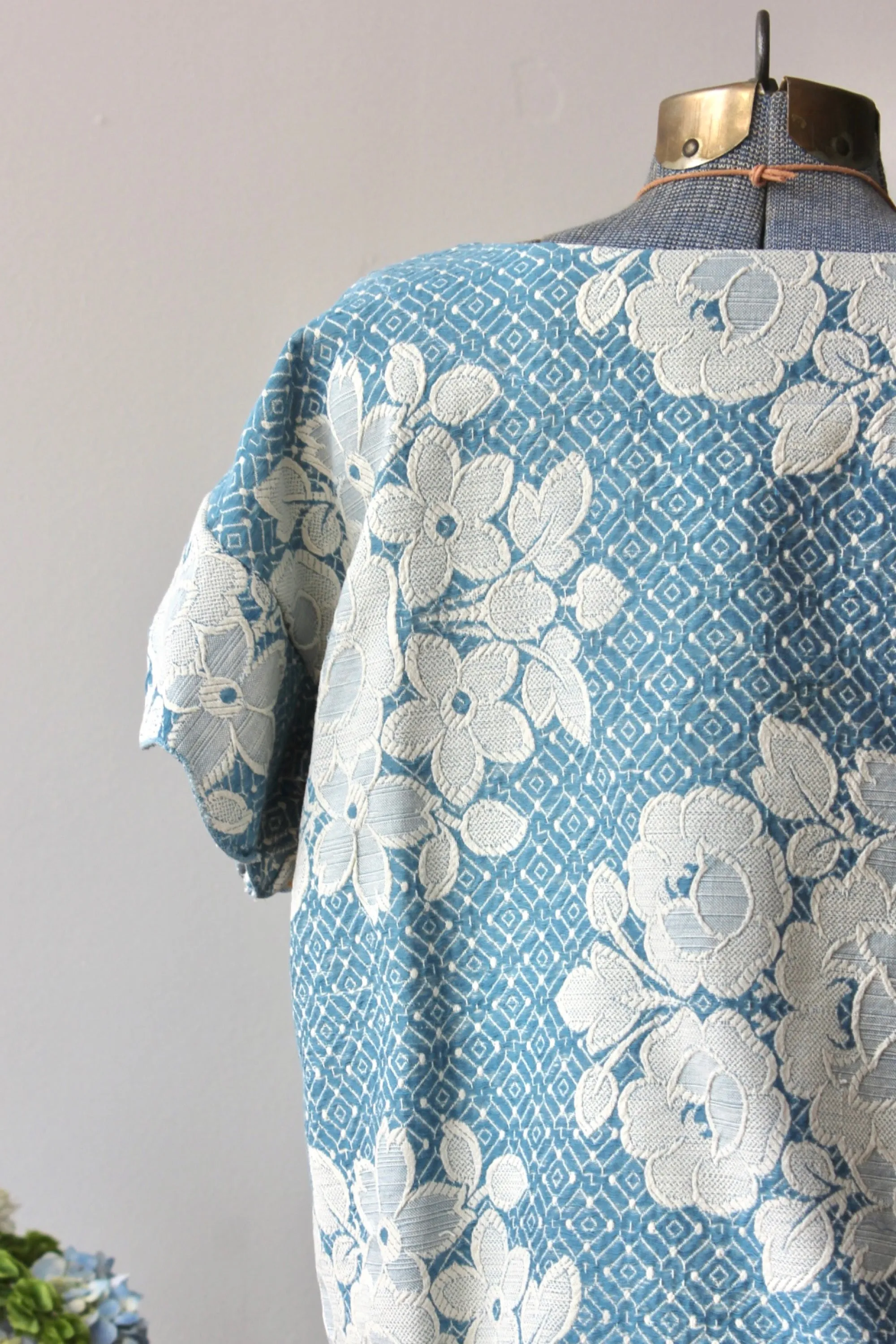The Highlands Foundry Blue Heirloom Coverlet Top THF51