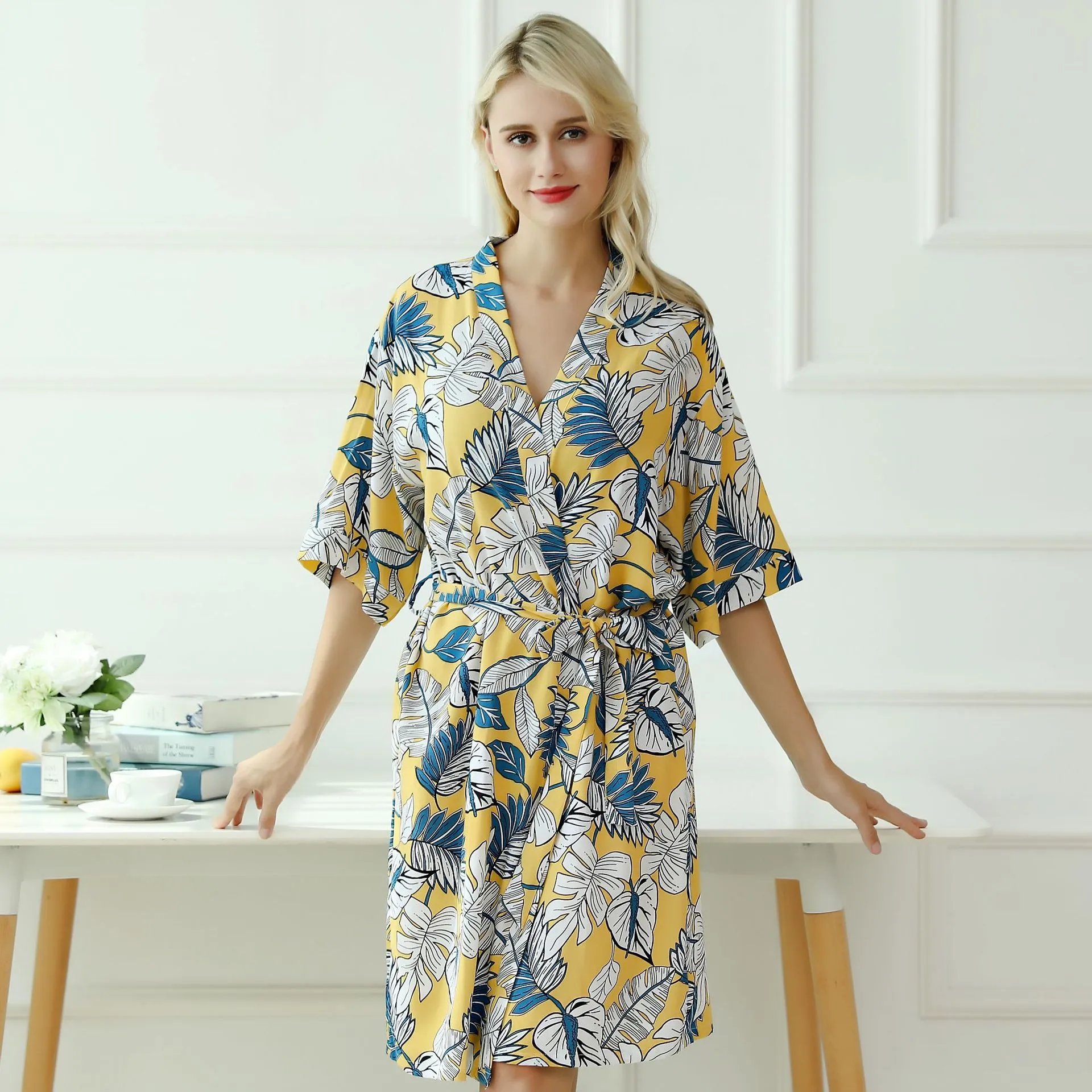 Tropical Bliss Leaf Print Short Wrap Robe