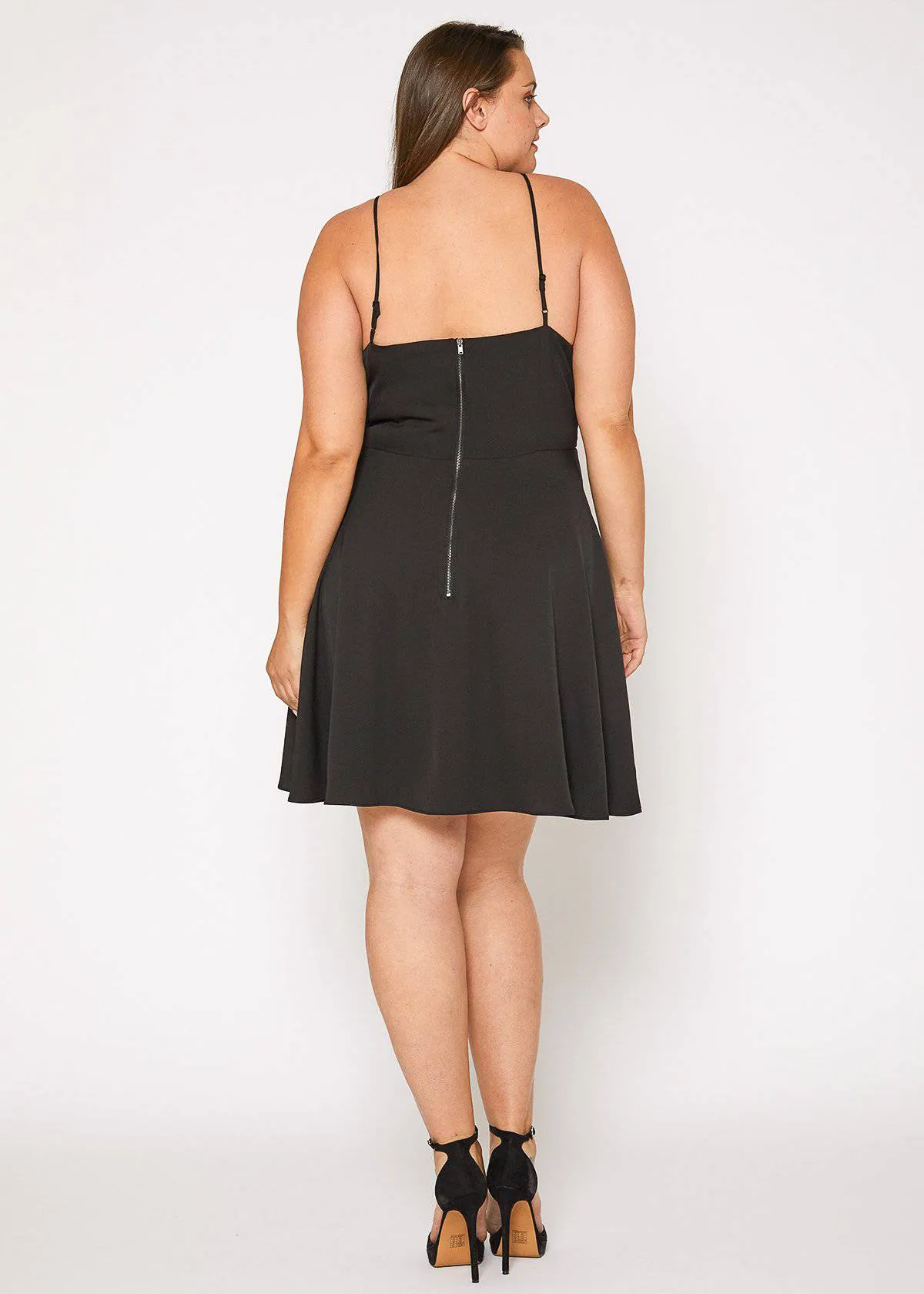 Women's Plus Size V-neck Spaghetti Strap Cocktail Dress in Black